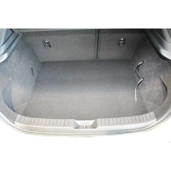Guminis bagažinės kilimėlis Mazda CX-30 2019-> (without BOSE sound system, with Smart Cargo System)